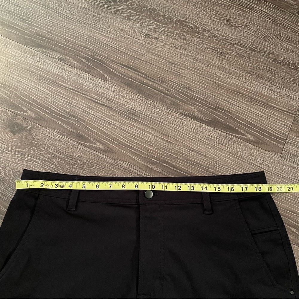 Lululemon Commission Short  - Picture 6 of 8